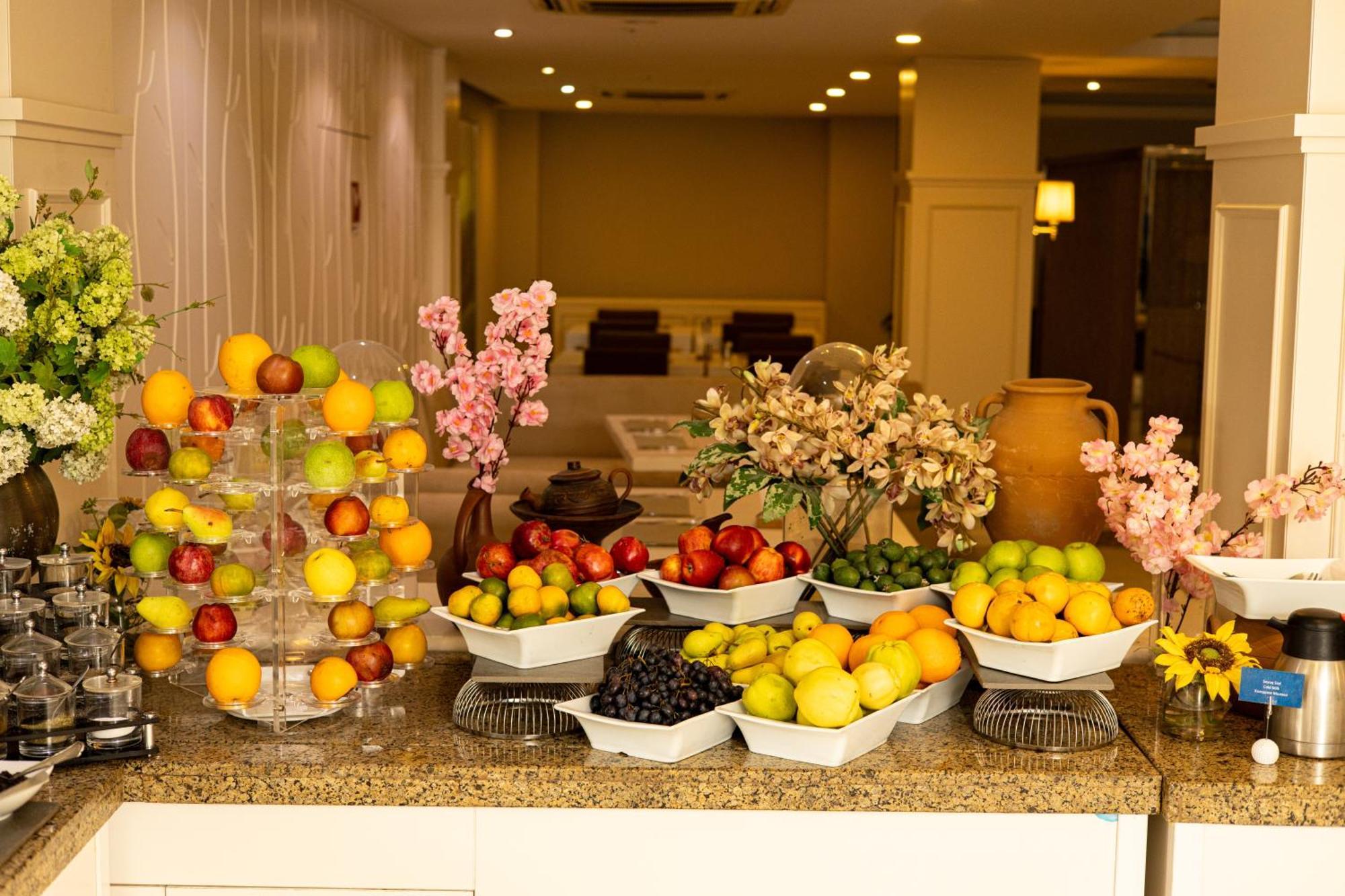 Sahil Hotel Baku Exterior foto